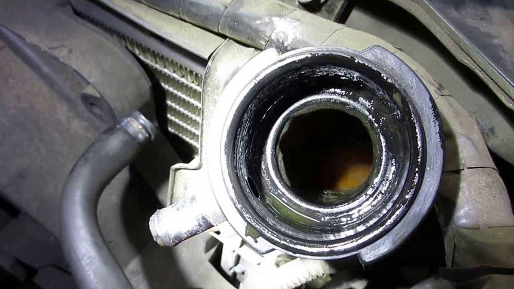 Engine Oil in the Coolant Reservoir