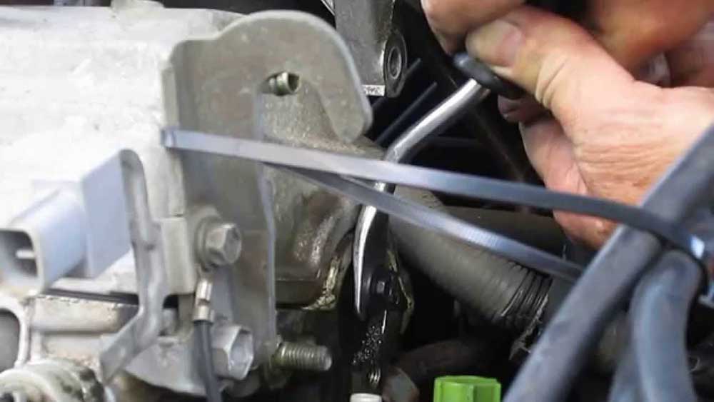 Toyota Cam Seal Removal